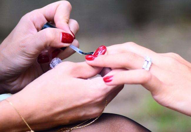 Nail Salon Etiquette: Dos and Don’ts for Getting Your Nails Done